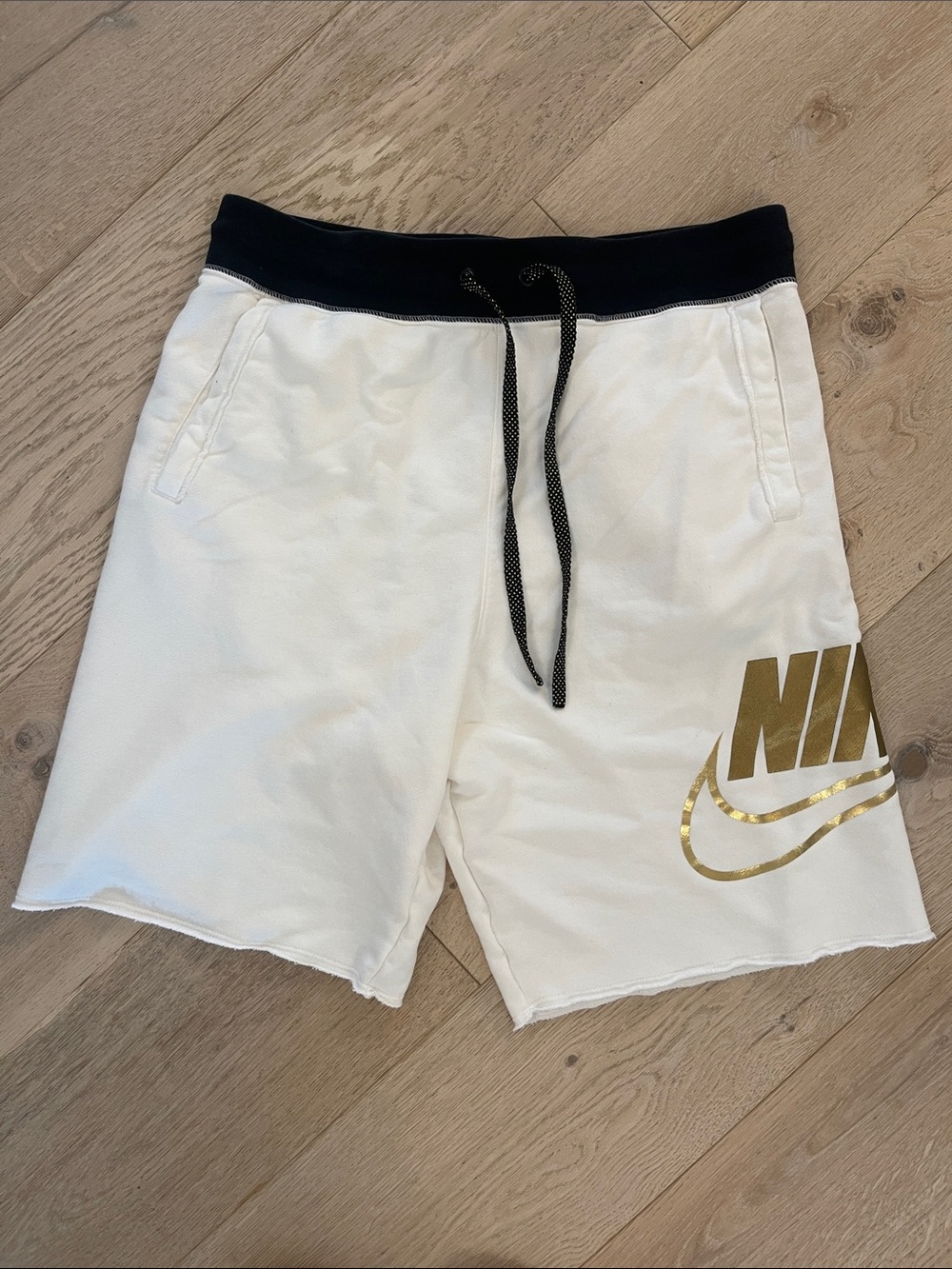 Nike Mens Sportswear Alumni Athletic Shorts size medium